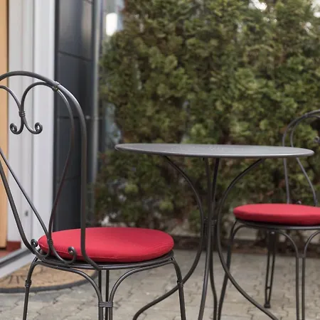 Zeppelin - Original Hotell 3*