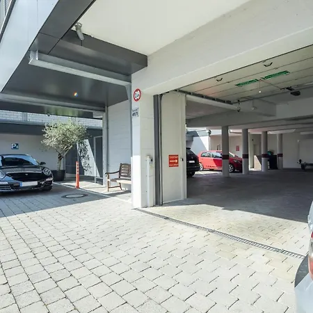 Hotel Zeppelin - Original 3*