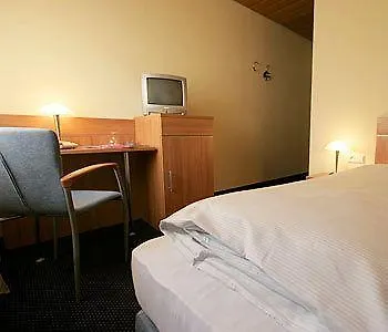 Hotel Zeppelin - Original 3*