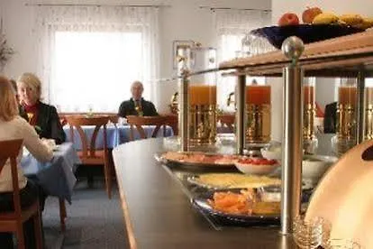 ホテル Zeppelin - Original