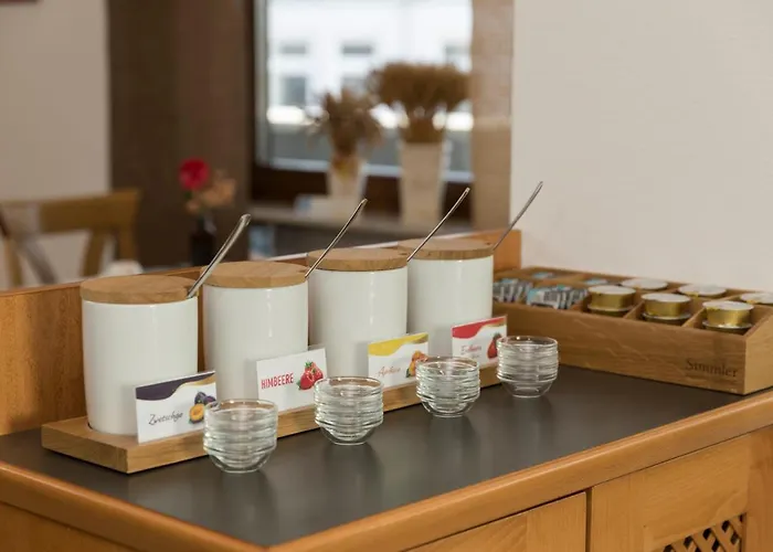 ホテル Zeppelin - Original