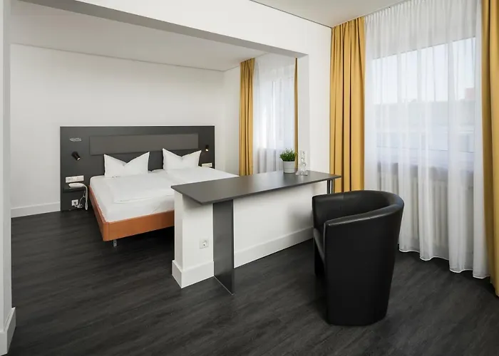 Hotel Zeppelin - Original 3*